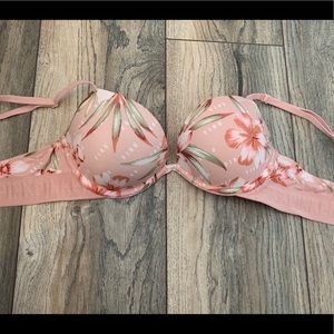Pink Vs Bra